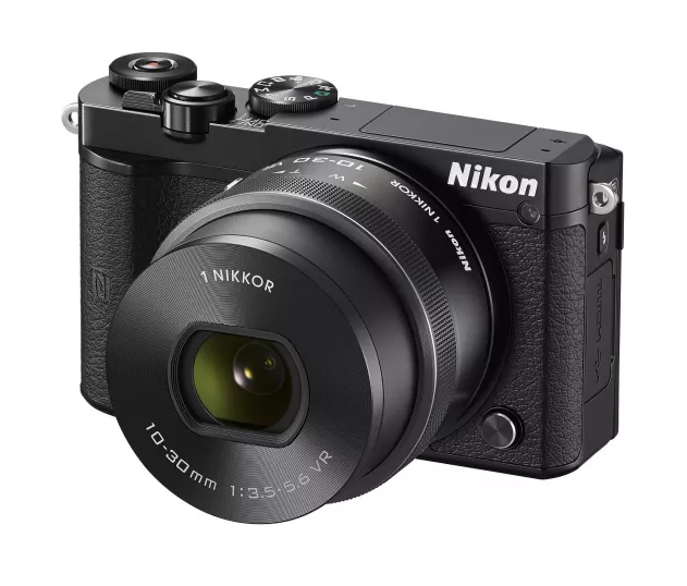 Nikon 1 J5 KIT + 1 NIKKOR 10-30mm VR PD-Zoom schwarz
